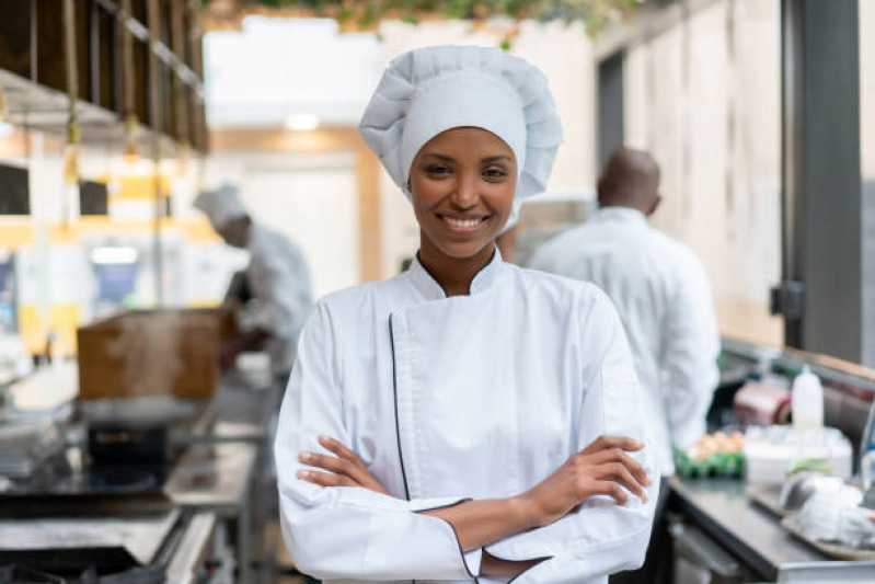 Uniforme Garçonete em Atacado Fabricante Mossunguê - Uniforme para Cozinheira de Restaurante Atacado